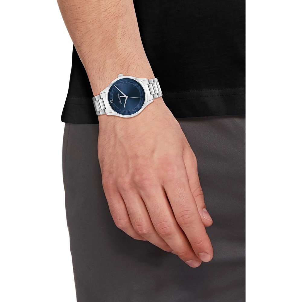 Calvin Klein 25200225 Iconic Watch EAN: • 7613272516556 •