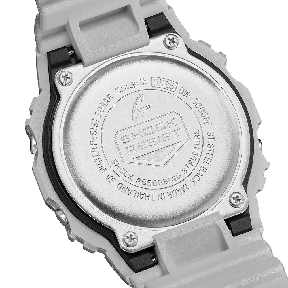 G-Shock Classic Style • Watch Forgotten 4549526353888 Future DW-5600FF-8ER EAN: •